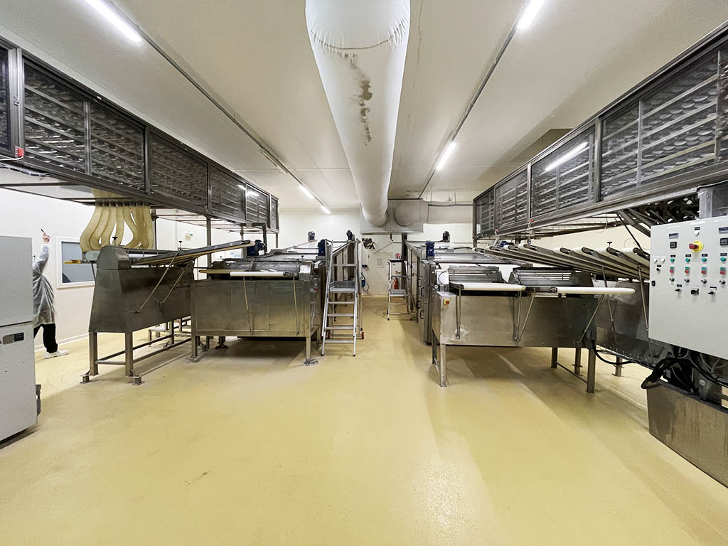 2 x Pita bread lines