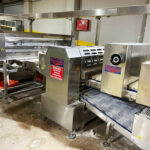 Pita_bread_and_pizza_base_production_line_04