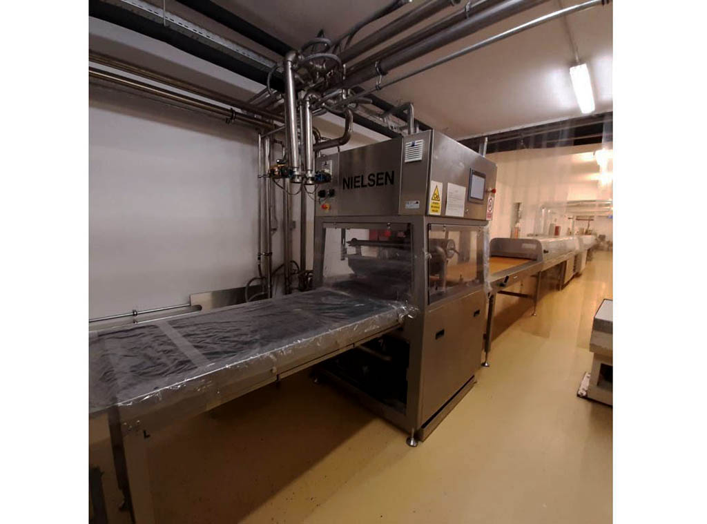 Nielsen chocolate enrobing line